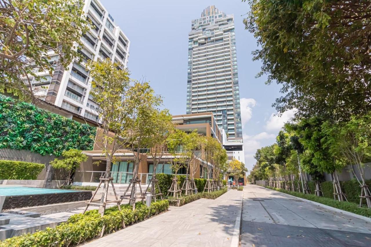Aeras Beachfront Condominium Praia de Jomtien Exterior foto